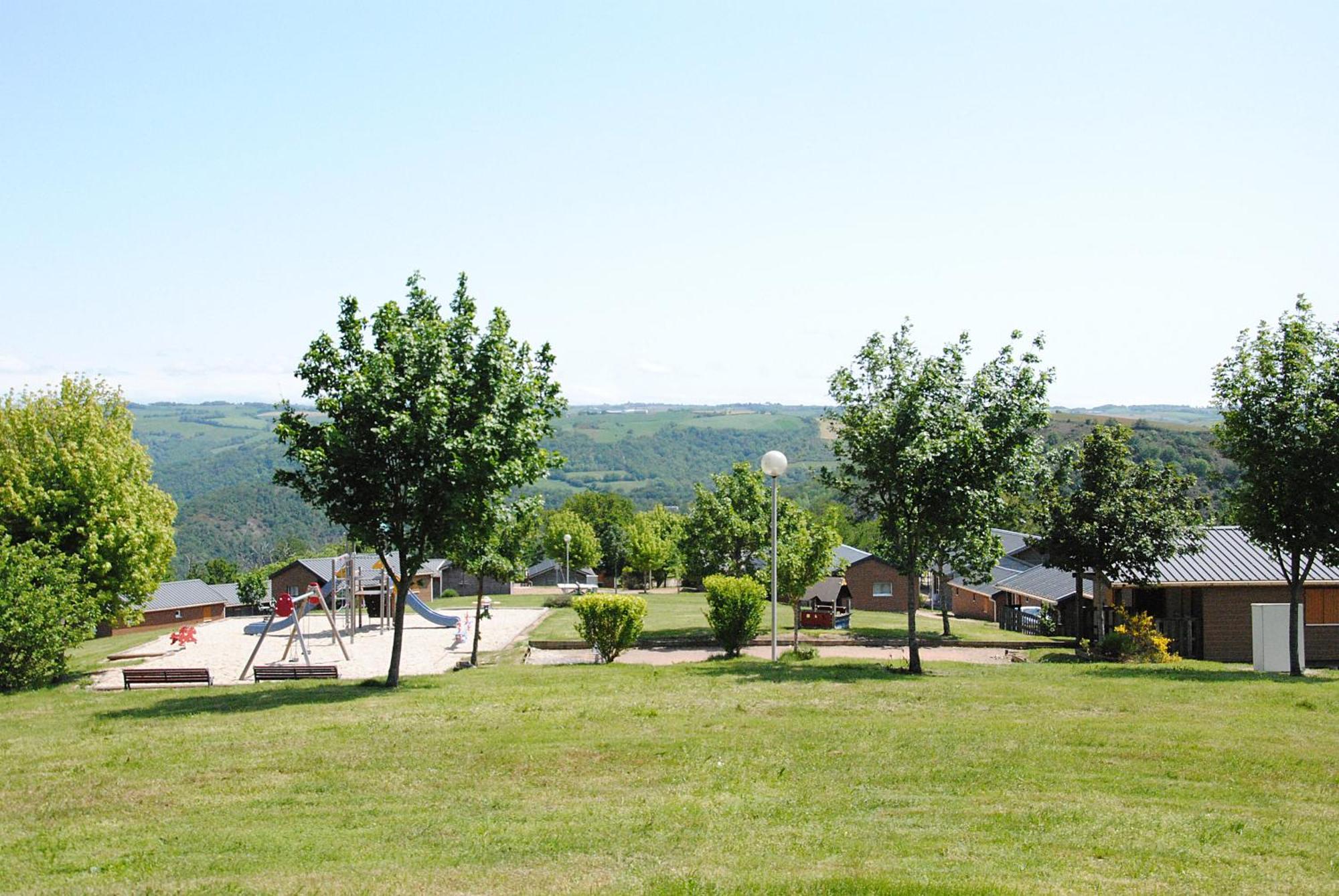 Camping Domaine Vallee Du Tarn Sn Saint-Cirgue Exterior photo