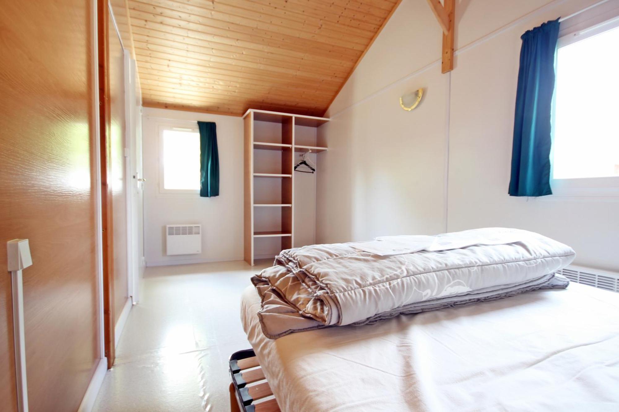 Camping Domaine Vallee Du Tarn Sn Saint-Cirgue Room photo
